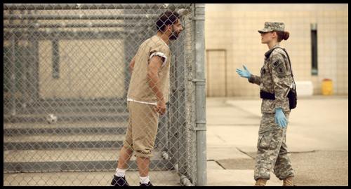 نگاهی به ملودرام «کمپ ایکس ری» با بازی پیمان معادی و کریستین استوارت